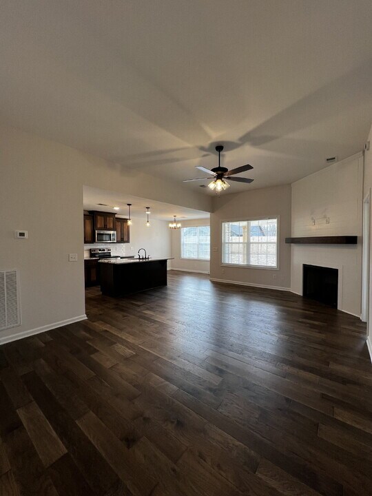 1506 Fredrick Dr in Clarksville, TN - Foto de edificio