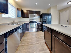 4319 Hunting Hawk Dr in Lebanon, OH - Foto de edificio - Building Photo