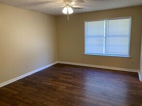 1960 Sara St in Auburn, AL - Building Photo - Building Photo