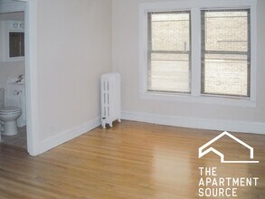 514 W Cornelia Ave, Unit 206 in Chicago, IL - Building Photo - Building Photo