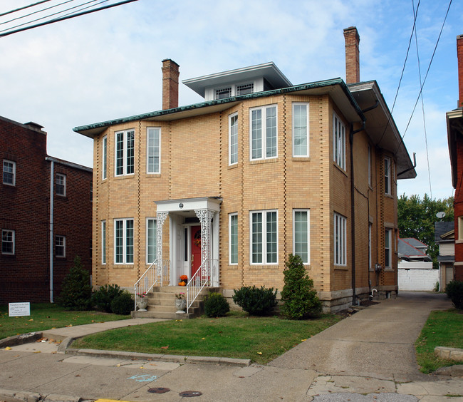 1526 Quarrier St in Charleston, WV - Building Photo - Building Photo