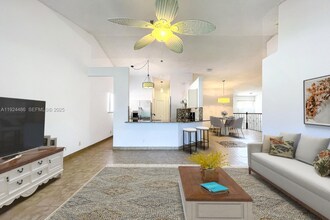 20 Vía De Casas Sur in Boynton Beach, FL - Foto de edificio - Building Photo