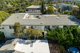 836 Ashland Ave in Santa Monica, CA - Building Photo - Building Photo