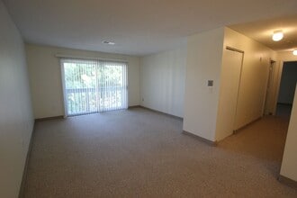 2209 Franklin Crossing Rd in Franklin, MA - Building Photo - Building Photo