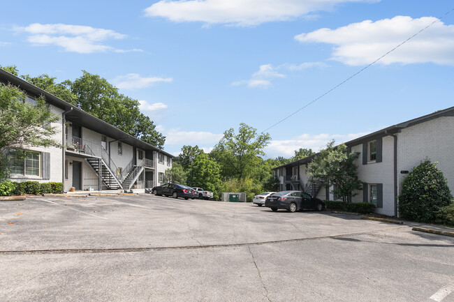 Linwood Park in Birmingham, AL - Foto de edificio - Building Photo