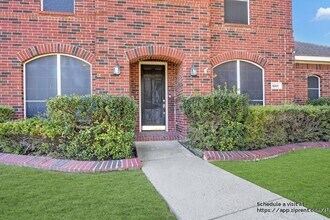 6501 Amesbury Ln in Rowlett, TX - Building Photo - Building Photo