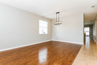 323 Higher Combe Dr in Davenport, FL - Building Photo - Building Photo