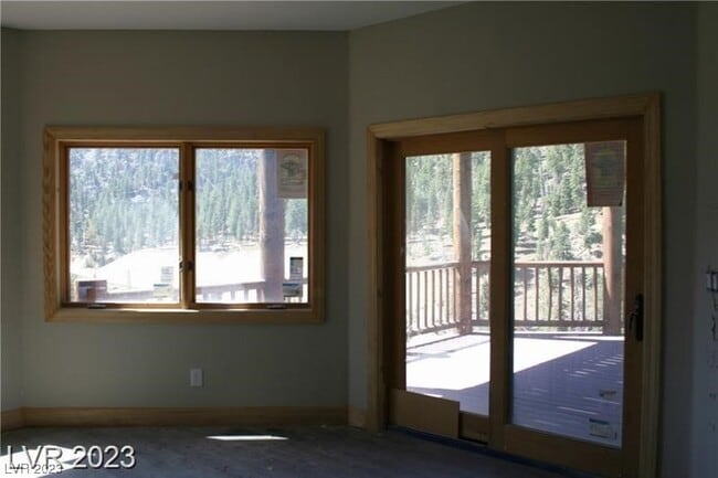 property at 311 Crestview Dr