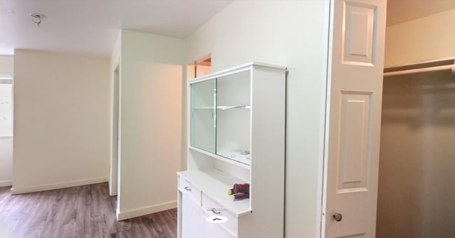 2500 Quadra St in Victoria, BC - Building Photo - Building Photo