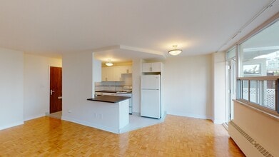 45 & 55 Oakmount Rd in Toronto, ON - Building Photo - Building Photo