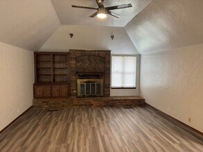 2316 SW 101st St in Oklahoma City, OK - Building Photo - Building Photo