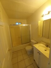333 G St-Unit -B in Lemoore, CA - Building Photo - Building Photo