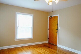 8406 Greenwood Ave-Unit -1 in Takoma Park, MD - Building Photo - Building Photo