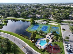 4019 Venetian Bay Dr in Kissimmee, FL - Building Photo - Building Photo
