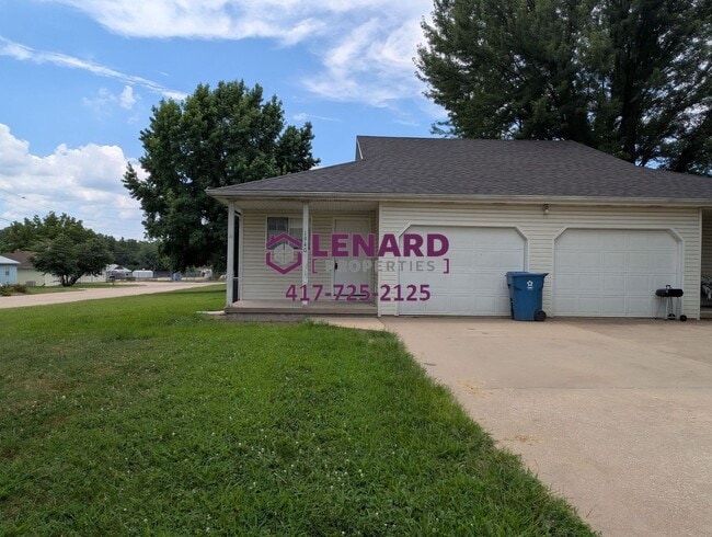property at 1930 E Division St