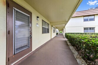 104 Saxony C in Delray Beach, FL - Building Photo - Building Photo
