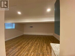 530 Isaiah Cres in Kitchener, ON - Building Photo - Building Photo