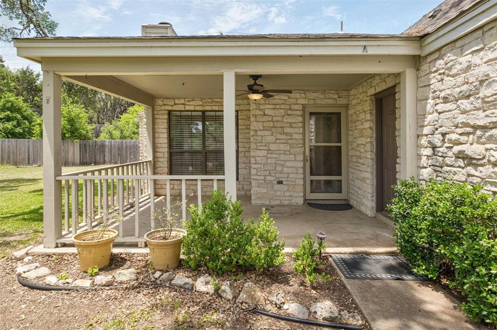 353 Fantail Loop in Lakeway, TX - Building Photo