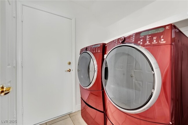 property at 1860 Autumn Gold Ave