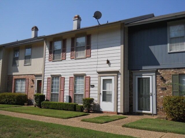 10105 Los Altos Dr in Shreveport, LA - Building Photo