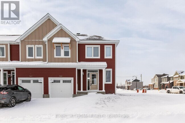 940 Seagrave Ln in Ottawa, ON - Building Photo - Building Photo