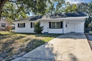 230 S Shore Dr in Eagle Lake, FL - Building Photo