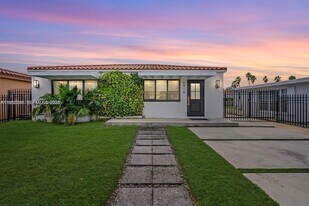 6418 SW 39th Terrace in Miami, FL - Building Photo