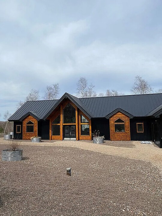 978 Lakeview Dr in Cloquet, MN - Building Photo