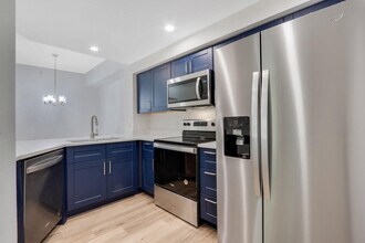 3023 Alcazar Pl in Palm Beach Gardens, FL - Building Photo - Building Photo