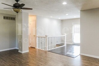 5126 S Delaware Ave in Independence, MO - Building Photo - Building Photo