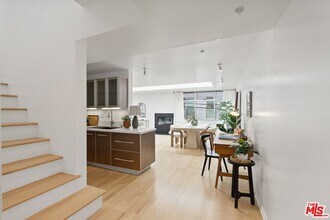 5806 Waring Ave in Los Angeles, CA - Building Photo - Building Photo
