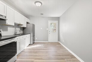 111 Fox Den Ct in Rocky Mount, NC - Building Photo