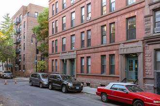 85-89 Bedford St in New York, NY - Building Photo - Building Photo