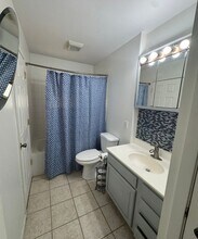 1894 San Luis Rey Pkwy in Fenton, MO - Foto de edificio - Building Photo