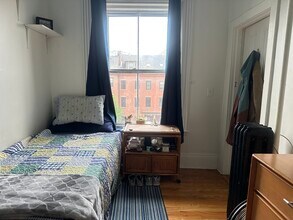 512 Massachusetts Ave, Unit 2 in Boston, MA - Building Photo - Building Photo