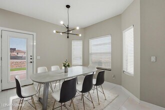 151 N Halstead Dr in Horizon City, TX - Building Photo - Building Photo