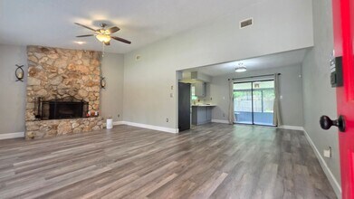 7704 SW 5th Pl in Gainesville, FL - Building Photo - Building Photo