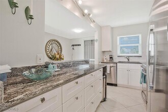 4380 27th Ct SW in Naples, FL - Building Photo - Building Photo