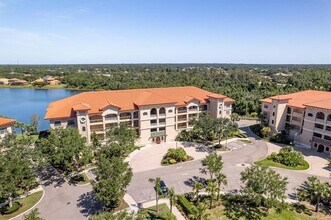 7612 Lake Vista Ct in Lakewood Ranch, FL - Building Photo - Building Photo