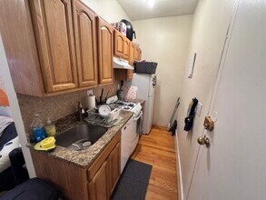 303 Huntington Ave, Unit 4B in Boston, MA - Foto de edificio - Building Photo