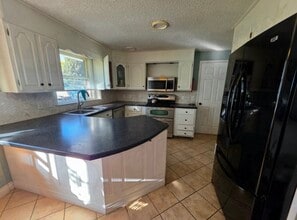 1409 2nd West Hill Dr in Great Falls, MT - Building Photo - Building Photo