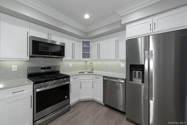 80 Westwood Dr in Westbury, NY - Building Photo - Building Photo