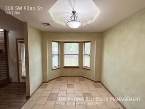308 SW 93rd St in Oklahoma City, OK - Building Photo - Building Photo