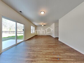 136 Orion Way in Moncks Corner, SC - Building Photo - Building Photo