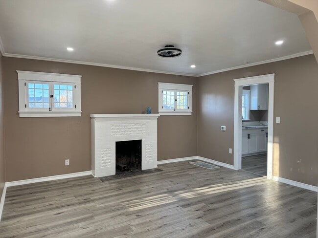 3719 McKenzie St in Riverside, CA - Building Photo - Building Photo