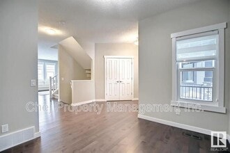 1331-1158 158 St SW in Edmonton, AB - Building Photo - Building Photo