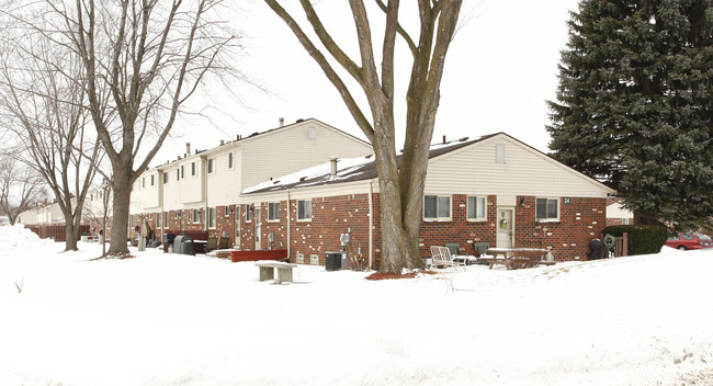 Branford Townhouses in Taylor, MI - Foto de edificio - Building Photo