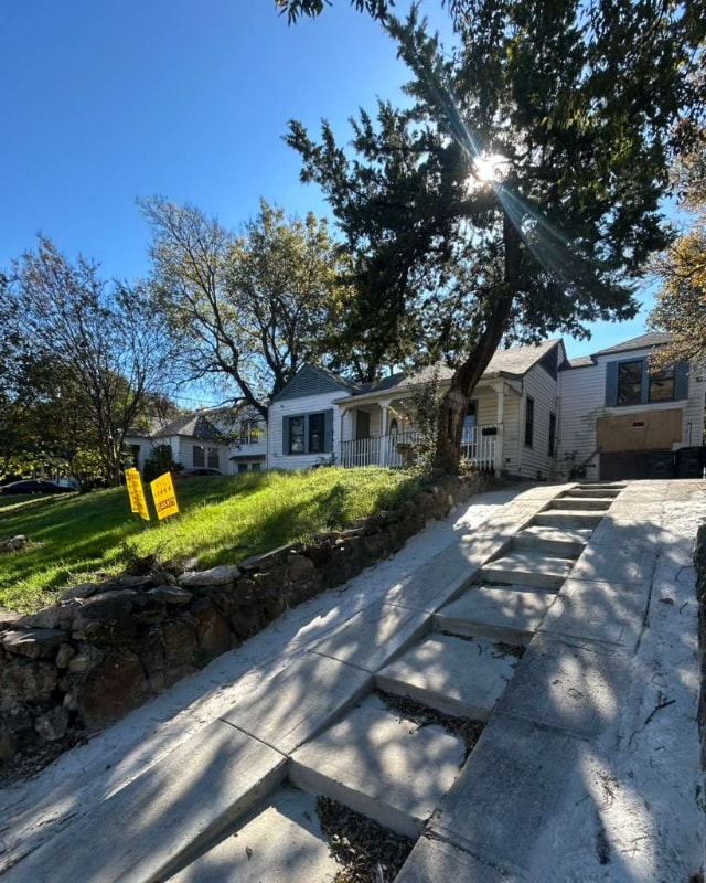 314 W Clarendon Dr in Dallas, TX - Building Photo - Building Photo