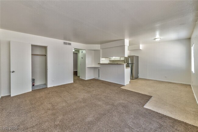 1810 Bartoli Dr in Las Vegas, NV - Building Photo - Building Photo