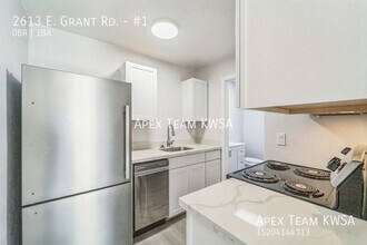 2613 E Grant Rd in Tucson, AZ - Building Photo - Building Photo